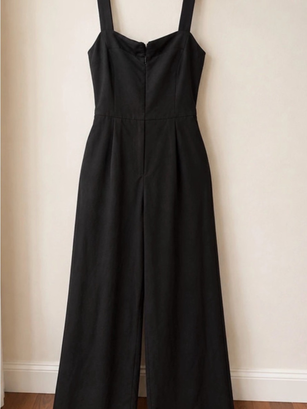 essue Black Wide-Leg Linen Jumpsuit - Picture 2 of 5